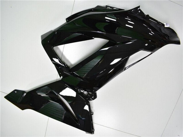 Carenagem Kawasaki ZX6R 2013-2018 - Preto Brilhante Carenagem Kawasaki ZX6R 2013-2018 - Preto Brilhante