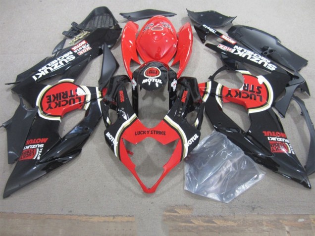 Carenagem Suzuki GSXR 1000 K5 2005-2006 - Preto Lucky Strike Vermelho Motul Carenagem Suzuki GSXR 1000 K5 2005-2006 - Preto Lucky Strike Vermelho Motul