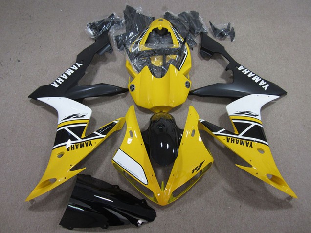 Carenagem Yamaha R1 2004-2006 - Amarelo Branco Preto Carenagem Yamaha R1 2004-2006 - Amarelo Branco Preto