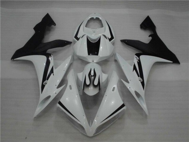 Carenagem Yamaha R1 2004-2006 - Branco Preto Chama Carenagem Yamaha R1 2004-2006 - Branco Preto Chama