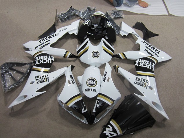 Carenagem Yamaha R1 2004-2006 - Preto Branco Lucky Strike Carenagem Yamaha R1 2004-2006 - Preto Branco Lucky Strike