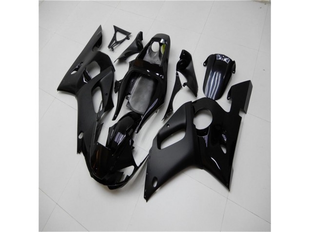 Carenagem Yamaha R6 2003-2005 - Brilhante Preto Fosco Carenagem Yamaha R6 2003-2005 - Brilhante Preto Fosco