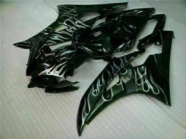 Carenagem Yamaha R6 2006-2007 - Prata Chama Preto Carenagem Yamaha R6 2006-2007 - Prata Chama Preto