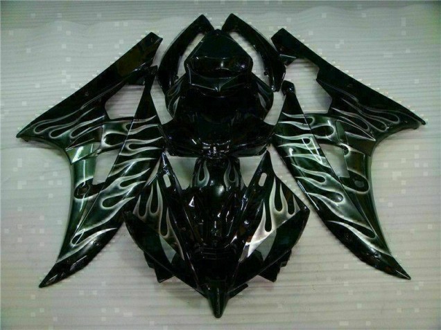 Carenagem Yamaha R6 2006-2007 - Prata Chama Preto Carenagem Yamaha R6 2006-2007 - Prata Chama Preto