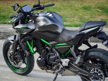 Carenagens Moto Kawasaki Ninja Z650 2020-2023 - Preto Verde