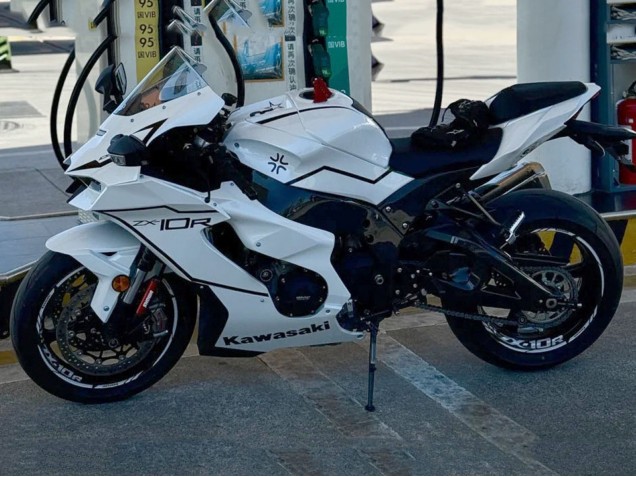 Carenagens Moto Kawasaki ZX10R 2021-2025 - Branco Preto