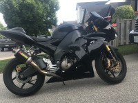 Parece incrível e encaixam perfeitamente e tudo se alinha como o OEM, por isso estou feliz por recomendar a qualquer pessoa que esteja à procura de uma mudança ou precise de carenagens